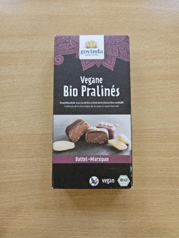 vegane bio pralinen, Dattel - Marzipan von MadameZ | Hochgeladen von: MadameZ