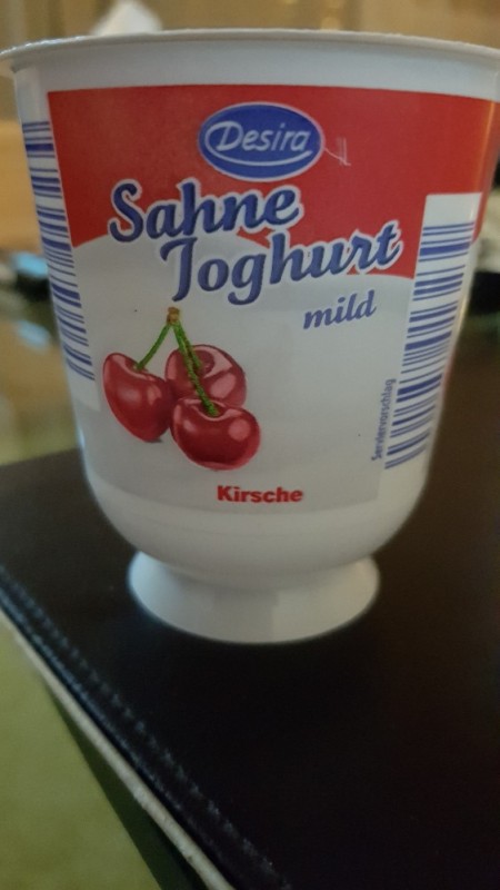 Sahnejoghurt mild Kirsche, 8 % Kirschen 10 % Fett im Milchanteil | Hochgeladen von: BorMan