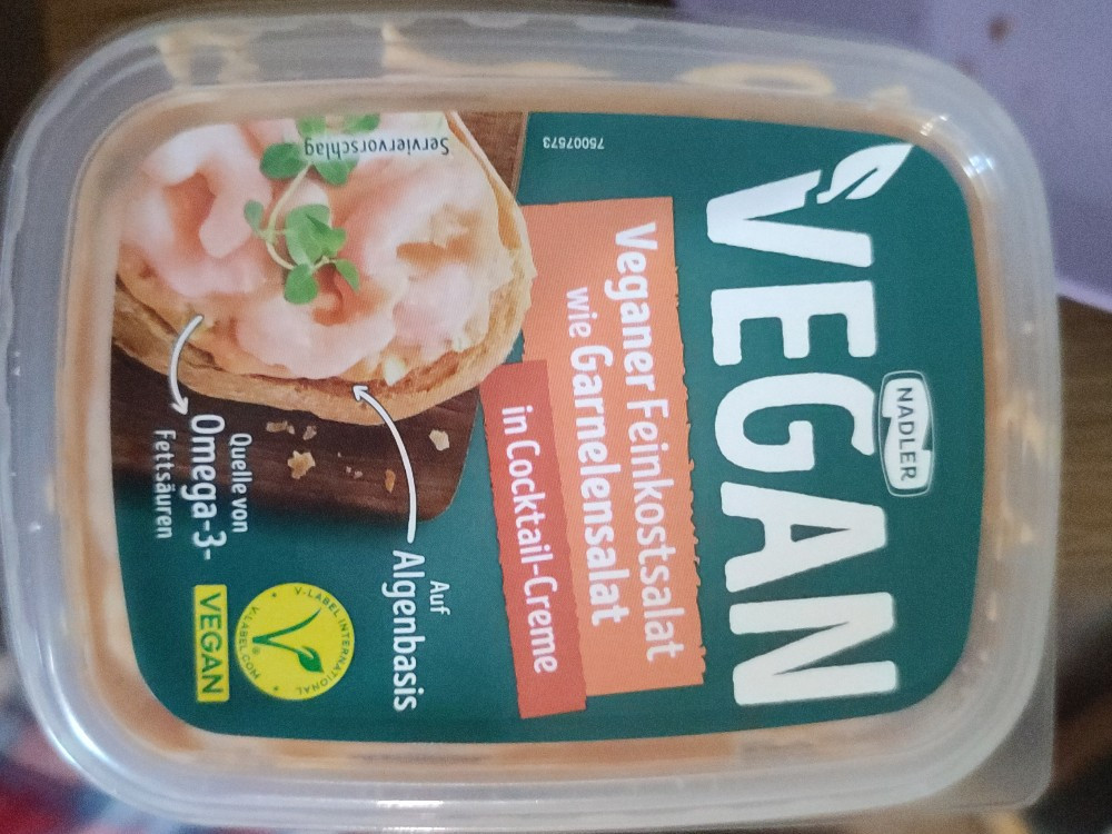 Hochgeladen von: May443