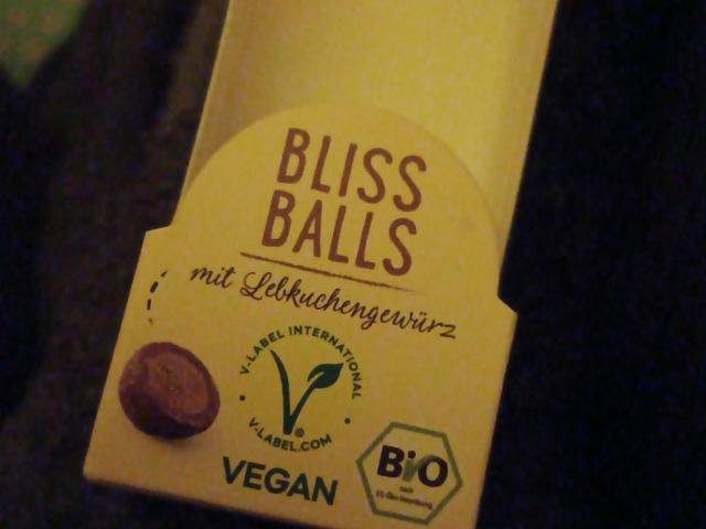 Hochgeladen von: Katasuomi Hochgeladen von: Katasuomi