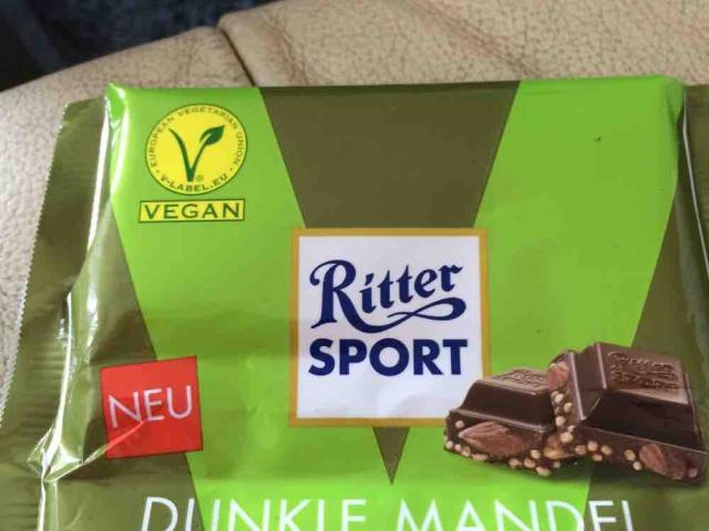 Dunkle Mandel Quinoa, vegan von korneliat | Uploaded by: korneliat