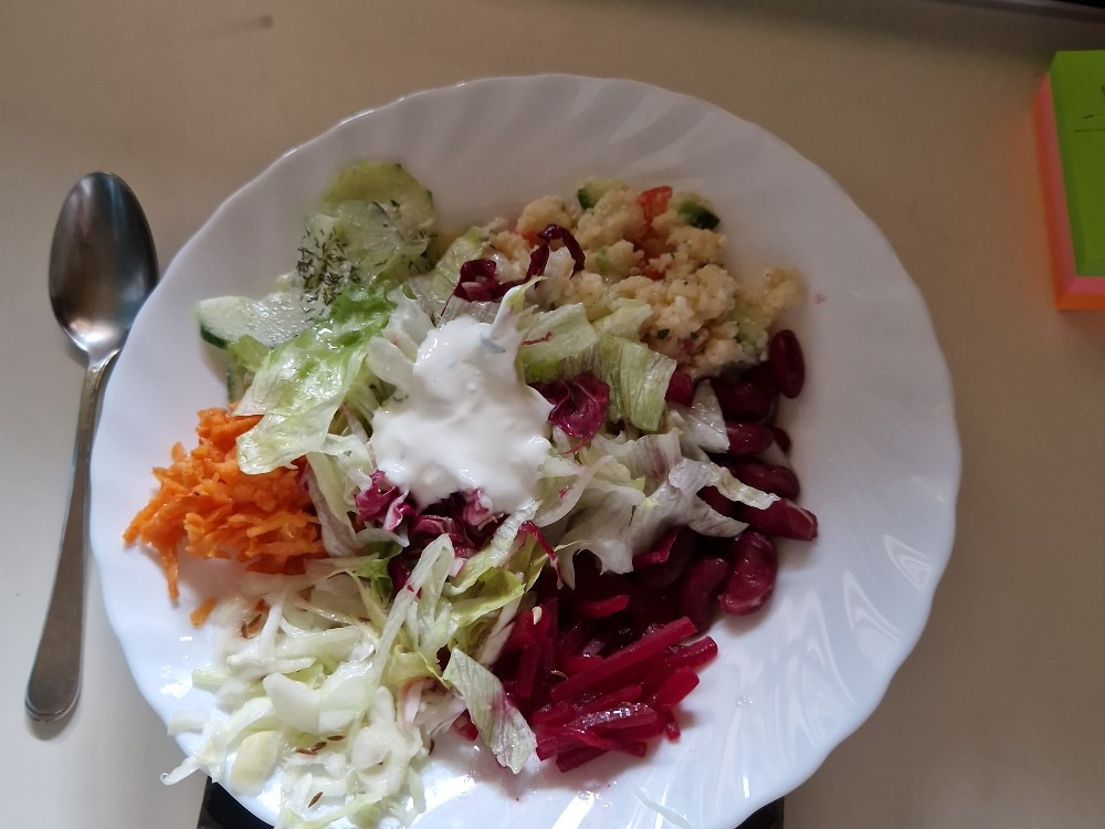 Salatteller von Resi. | Hochgeladen von: Resi. Salatteller von Resi. | Hochgeladen von: Resi.
