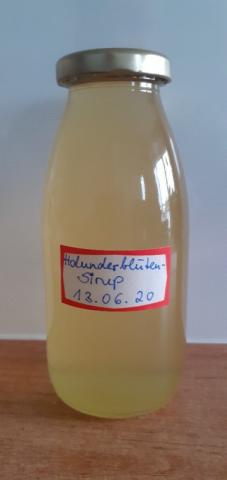 Holunderblütensirup, 13.6.20 von petrapl | Hochgeladen von: petrapl