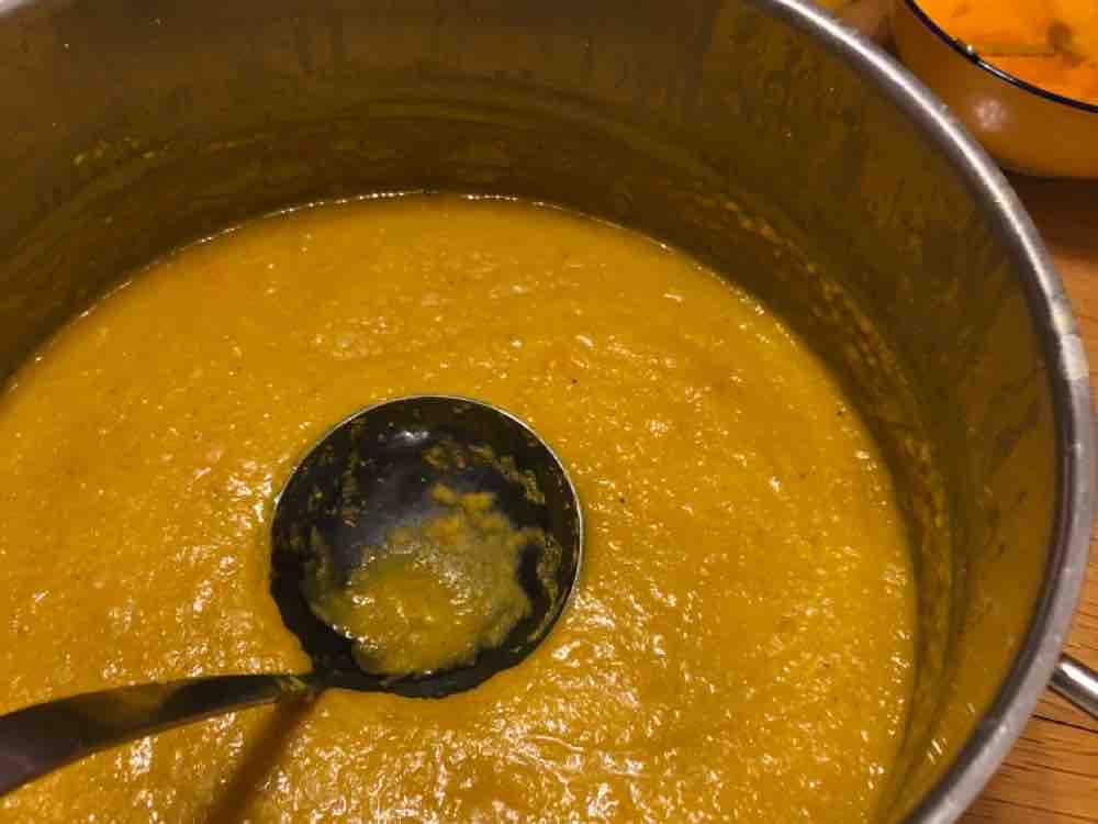 Orientalische Karotten-Suppe mit Linsen & Koriander von cgbh | Hochgeladen von: cgbh22