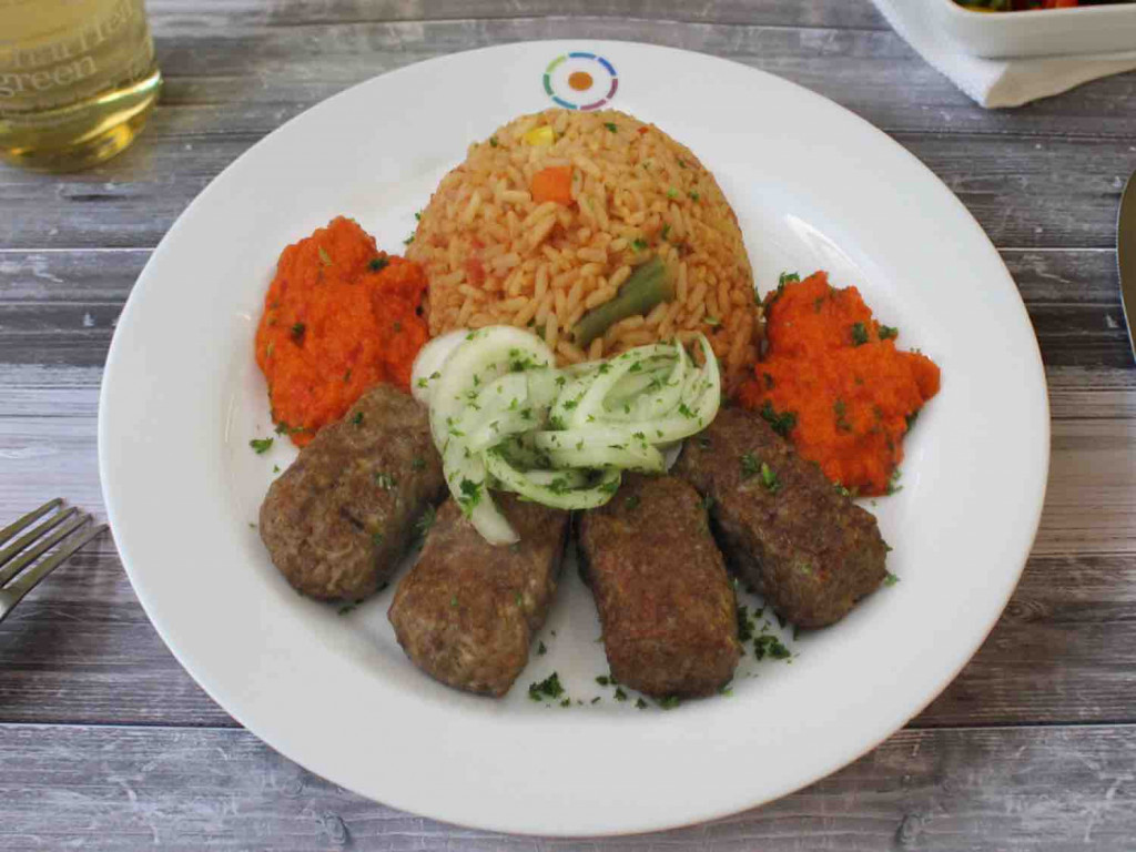 Cevapcici mit Djuvec-Reis Mensa Vaihingen, 505g von JLI | Hochgeladen von: JLI