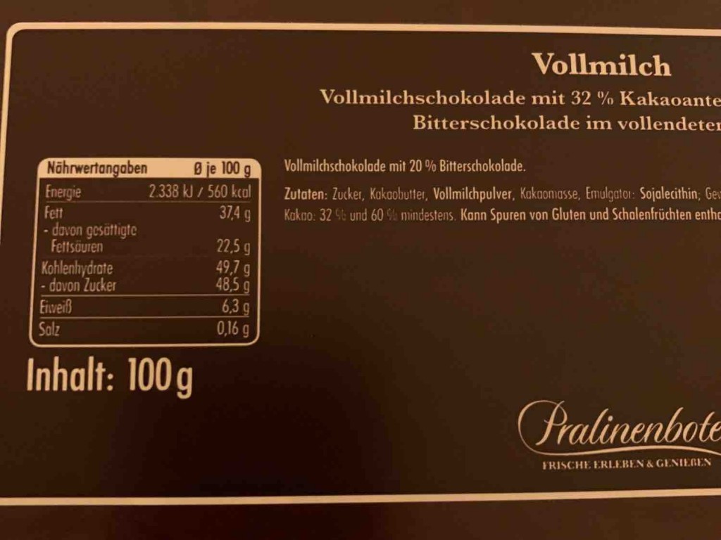 Vollmilch Tafel, 32% Kakaoanteil und ein Hauch Bitterschokolade  | Hochgeladen von: slotti