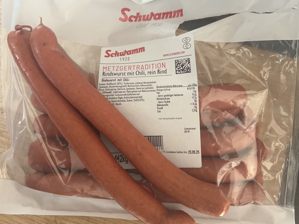 Rindswurst mit Chili, 15 Gramm Fett von Godde | Hochgeladen von: Godde Rindswurst mit Chili, 15 Gramm Fett von Godde | Hochgeladen von: Godde