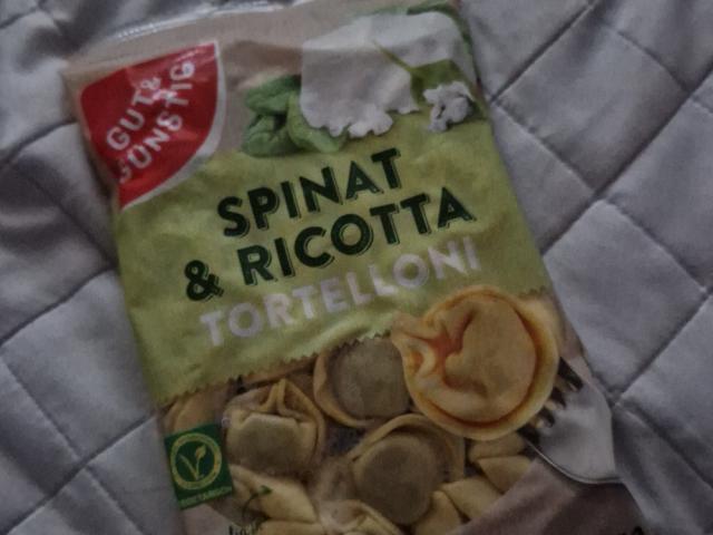 Spinat & Ricotta Tortellini von Jeggs1984 | Hochgeladen von: Jeggs1984 Spinat & Ricotta Tortellini von Jeggs1984 | Hochgeladen von: Jeggs1984