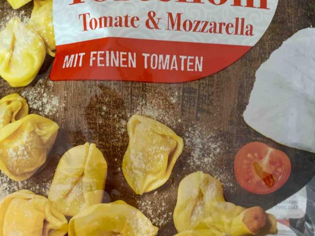 Frische Tortelloni, Tomate & Mozzarella von LoTuer | Hochgeladen von: LoTuer