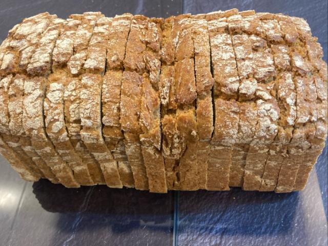 Roggen-Zwilling mit Natursauerteig, Roggenmischbrot mit 42% Rogg | Hochgeladen von: liebe70