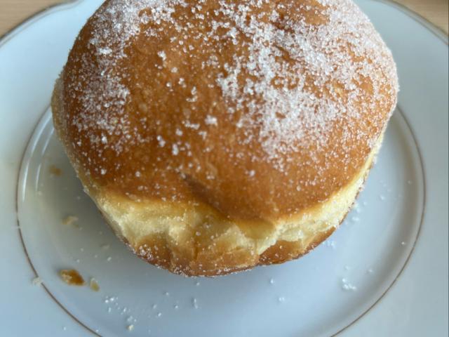 Krapfen mit Kristallzucker, Hagebuttenfüllung / Hiffenmark von b | Hochgeladen von: builttolast84