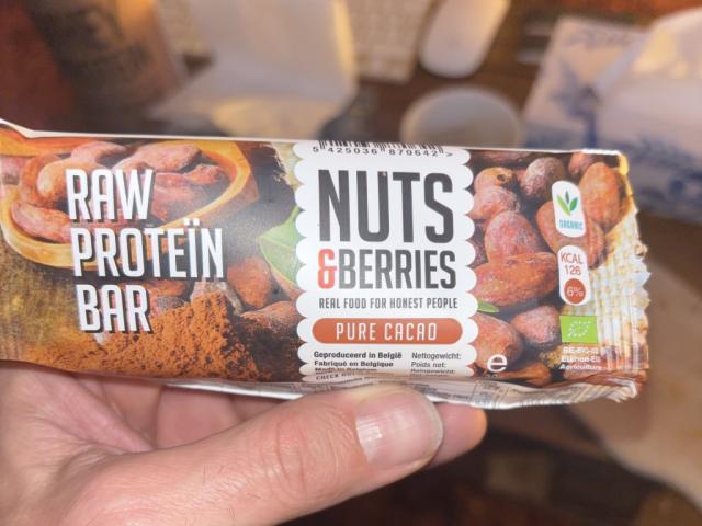 Nuts & Berries Raw Proteïn bar by johanmilet | Uploaded by: johanmilet