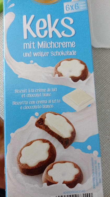 Keks, mit Milchcreme und weißer Schokolade von wickedbitcoin | Hochgeladen von: wickedbitcoin