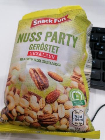 Nuss Party geröstet by Wsfxx | Uploaded by: Wsfxx