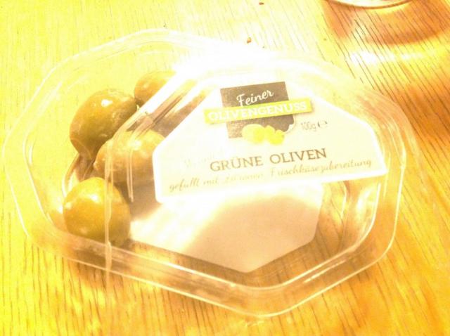 Grüne Oliven, gefüllt mit Zitronen-Frischkäsezubereitung | Hochgeladen von: anne369