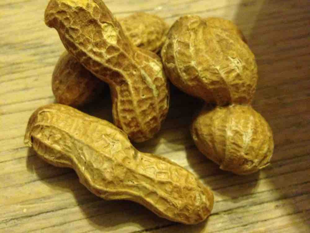 Erdnüsse, geröstet mit Schale von fabiansemsarha148 | Hochgeladen von: fabiansemsarha148