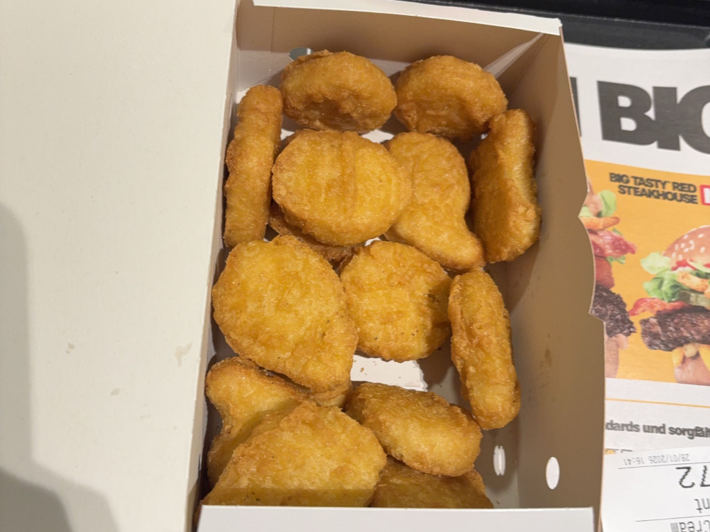 Uploaded by: DrHaubitze