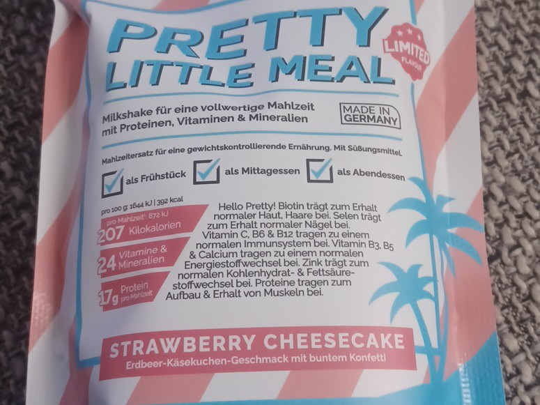 Pretty Little Meal, Strawberry Cheesecake von denise1994 | Hochgeladen von: denise1994 Pretty Little Meal, Strawberry Cheesecake von denise1994 | Hochgeladen von: denise1994