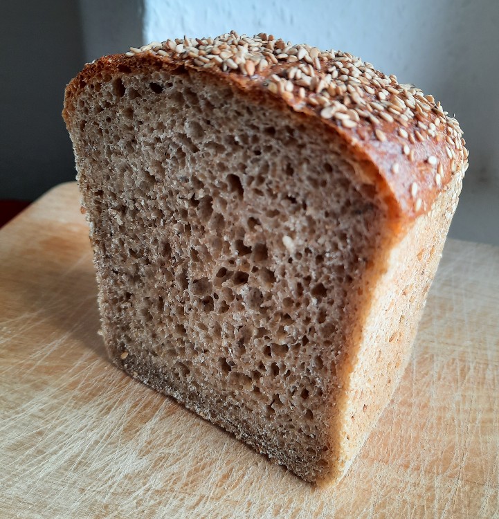 Bio-Brot Dinkel-Emmer mit Sesam, mit 5% Roggensauerteig von anph | Hochgeladen von: anphil