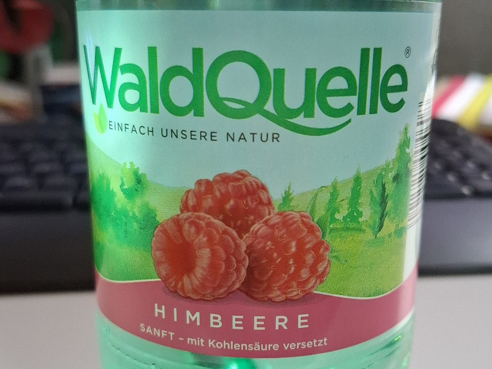 Waldquelle *Himbeere*, Sanft - mit Kohlensäure versetzt von BO79 | Hochgeladen von: BO79SI Waldquelle *Himbeere*, Sanft - mit Kohlensäure versetzt von BO79 | Hochgeladen von: BO79SI