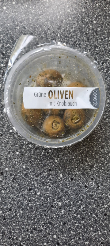 Grüne Oliven mit Knoblauch von Fettikonfetti | Hochgeladen von: Fettikonfetti