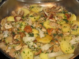Sommerpfanne - mit Kartoffeln, Champignons u. Kohlrabi | Hochgeladen von: Heidi