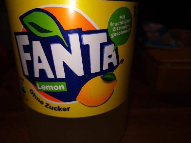 Fanta Lemon, ohne Zucker von VillaKunterbunt | Hochgeladen von: VillaKunterbunt