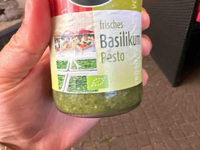 frisches Basilikum Pesto von Martina77 | Hochgeladen von: Martina77