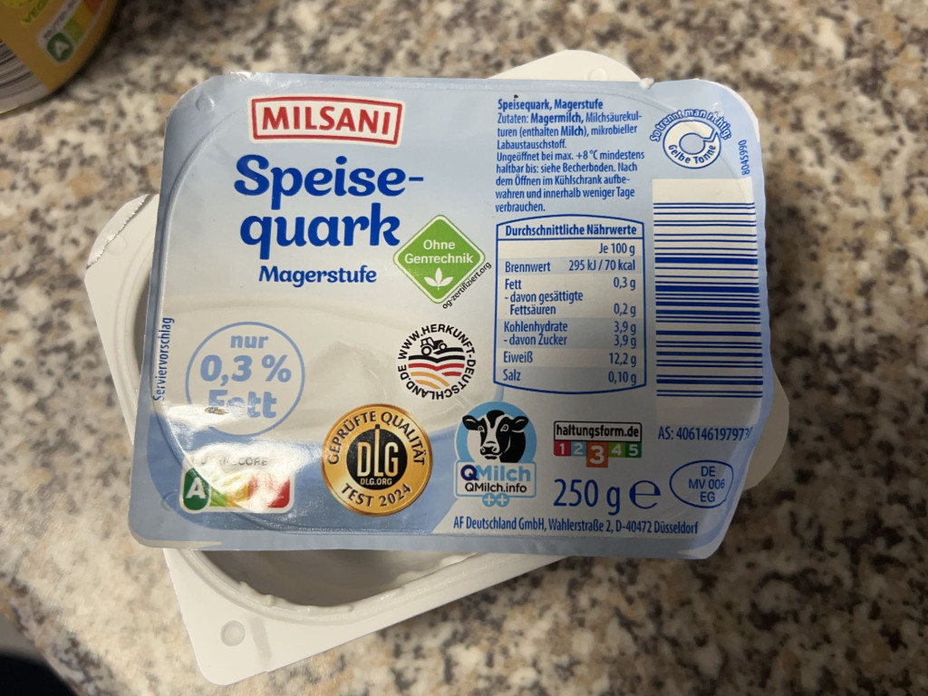 Hochgeladen von: Deea94