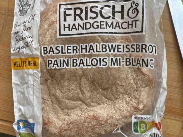 halb weiß bread by NWCLass | Hochgeladen von: NWCLass