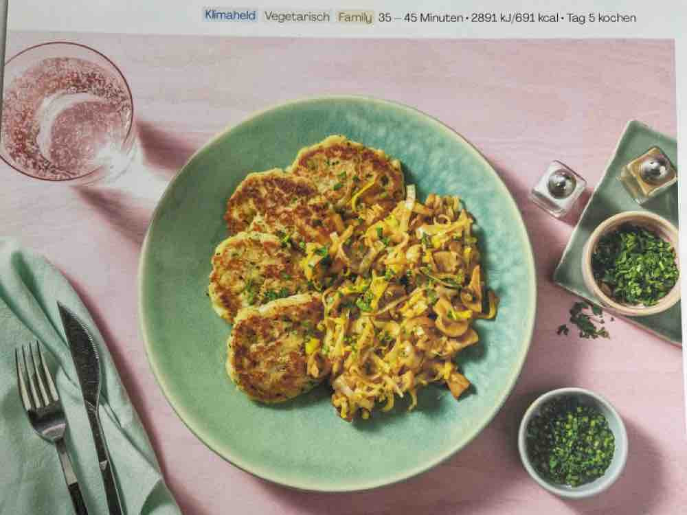 Selbst gemachte Pfannenknödel mit Pilz-Gulasch von jph33 | Hochgeladen von: jph33