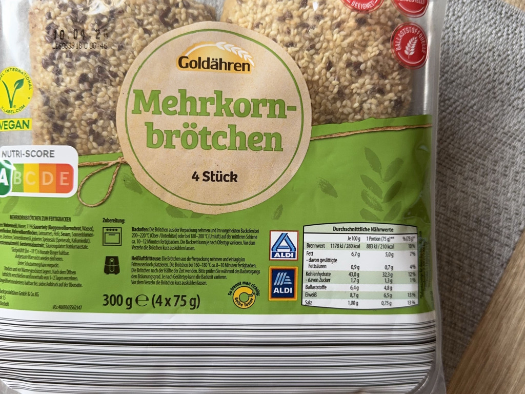 Hochgeladen von: MarcelB86