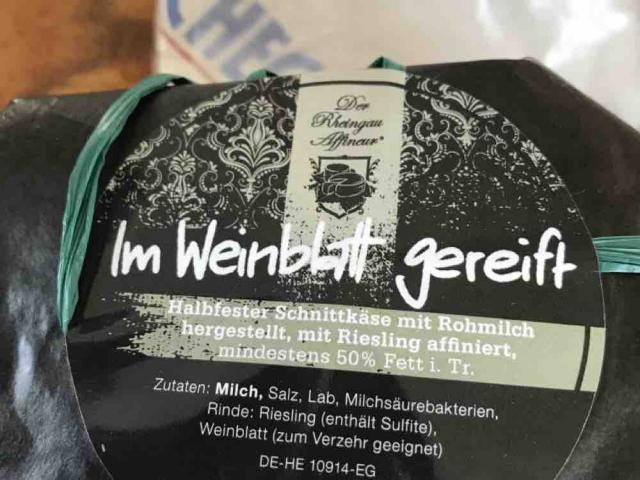 Im Weinblatt gereift, halbfester Schnittkäse, mind. 50% Fett von | Hochgeladen von: panoramastitcher