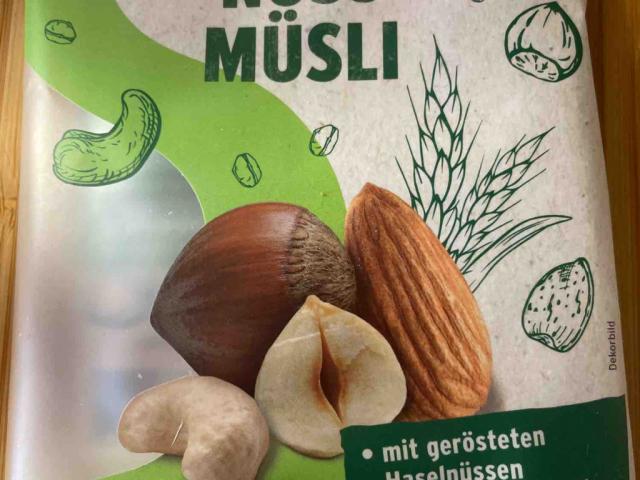 Nussmüsli, Milch von Lolle18 | Hochgeladen von: Lolle18