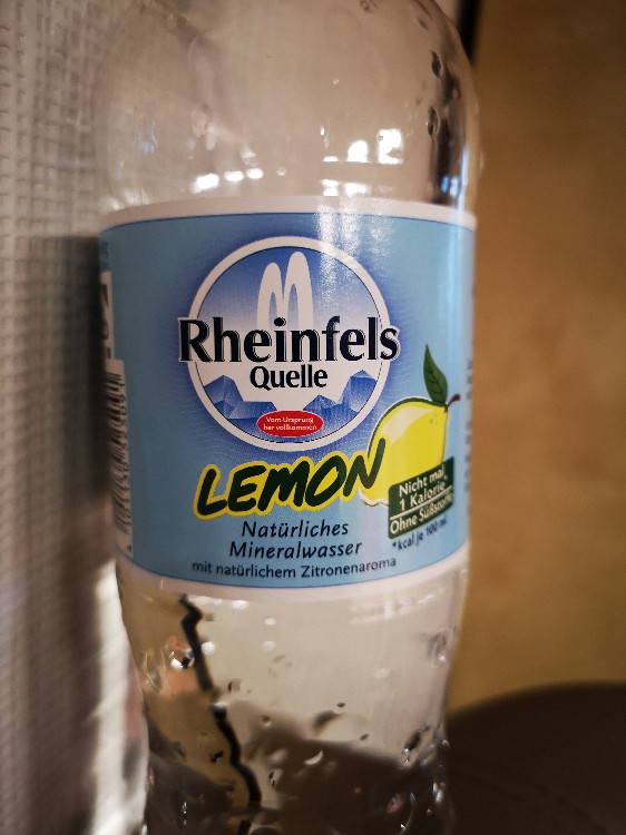 Rheinfels Quelle Lemon von susu90 | Hochgeladen von: susu90