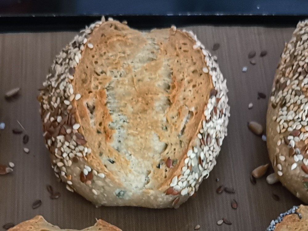 Hochgeladen von: VroniFer Hochgeladen von: VroniFer