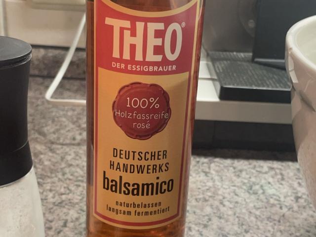 Hochgeladen von: mellynelly2015