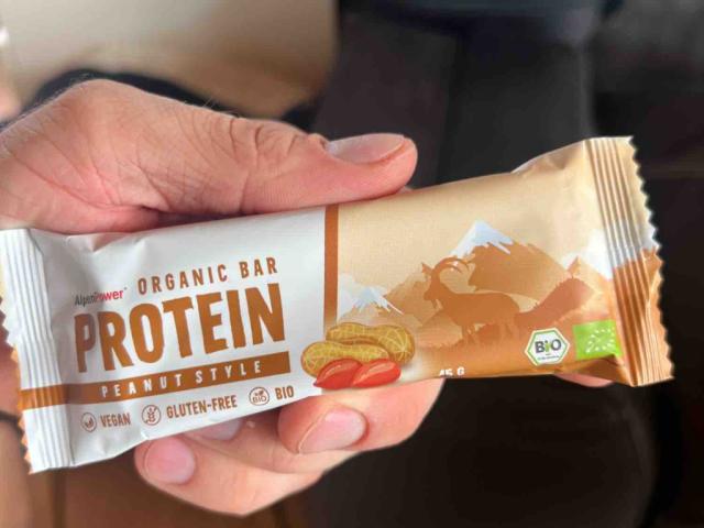 Peanut butter protein bar - organic by marcsimmer | Hochgeladen von: marcsimmer