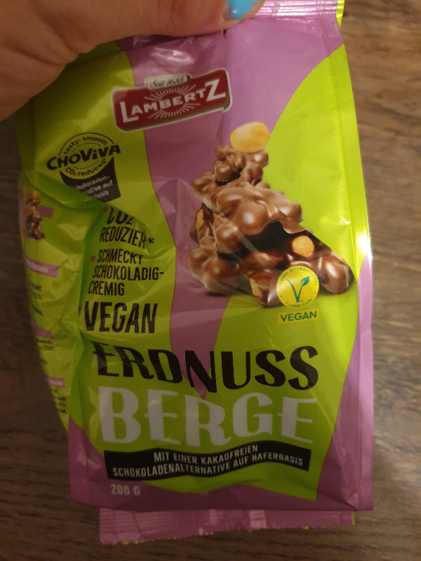 Vegan Erdnuss Berge, Mit einer kakaofreien Schokoladenalternativ | Hochgeladen von: Der-Ba