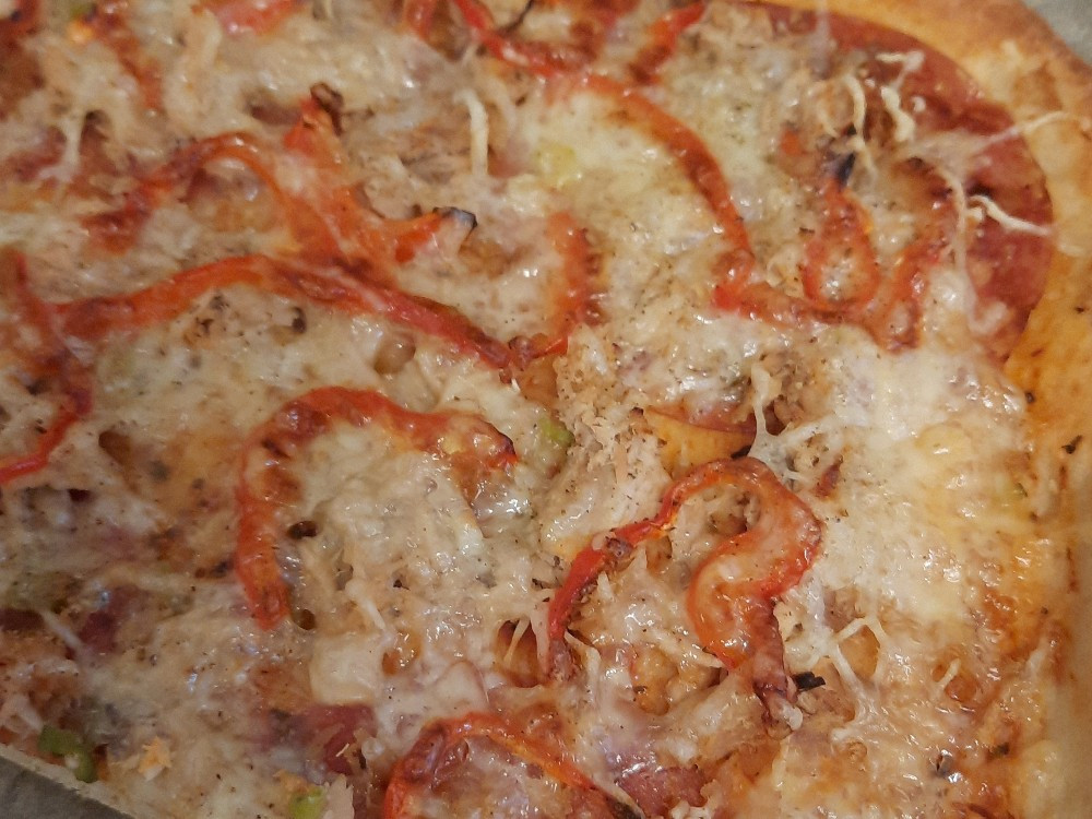 Skyr Pizza mit Thunfisch, Body Kitchen von dani-rock | Hochgeladen von: dani-rock Skyr Pizza mit Thunfisch, Body Kitchen von dani-rock | Hochgeladen von: dani-rock