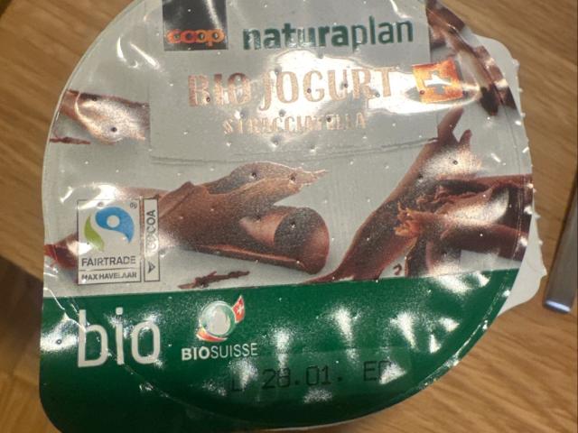 Naturaplan Bio Jogurt, Stracciatella von Fabianschafer | Hochgeladen von: Fabianschafer