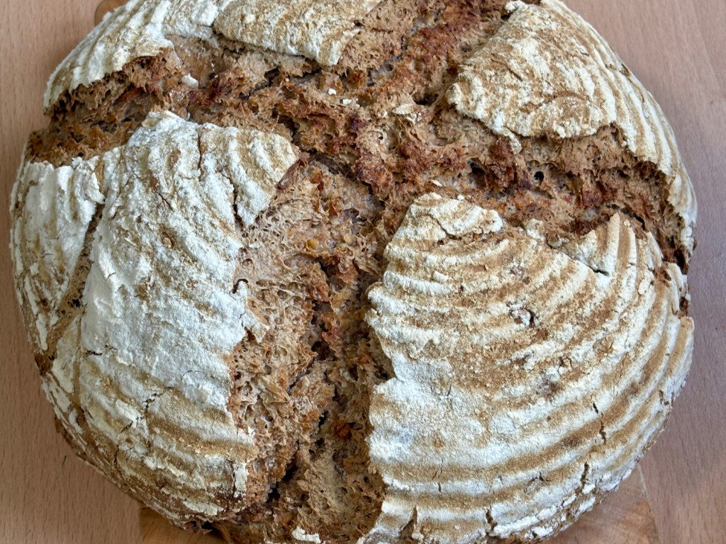 Genetztes Brot mit Sauerteig und Hefe von jazer | Hochgeladen von: jazer