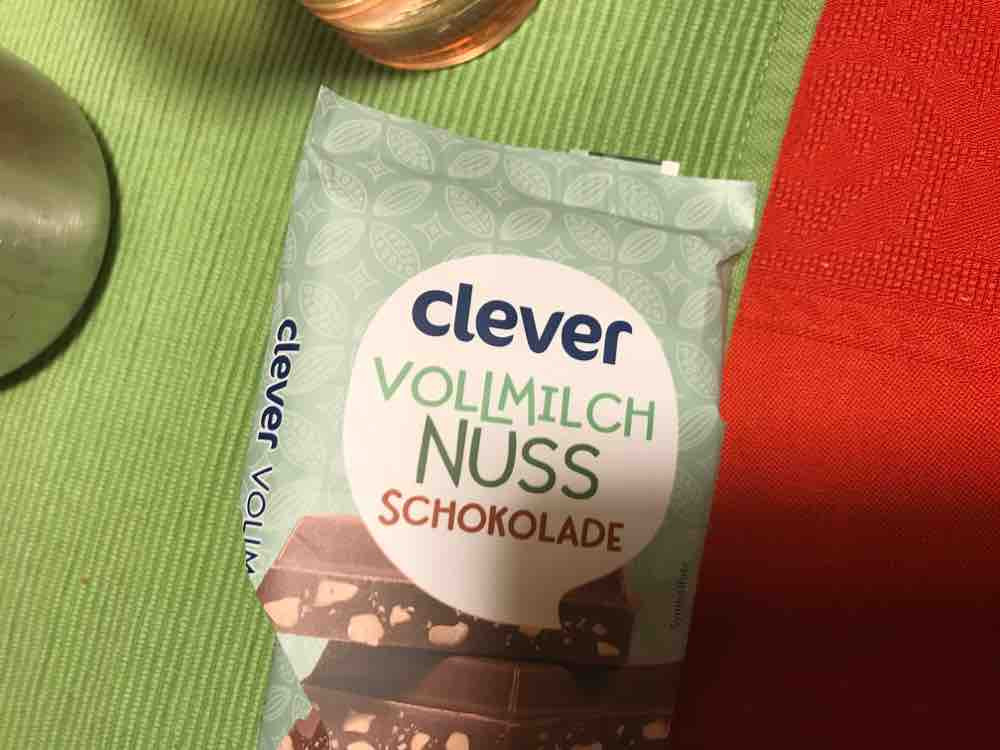 Vollmilch-Nuss Schokolade, Nuss von Evilguner | Hochgeladen von: Evilguner
