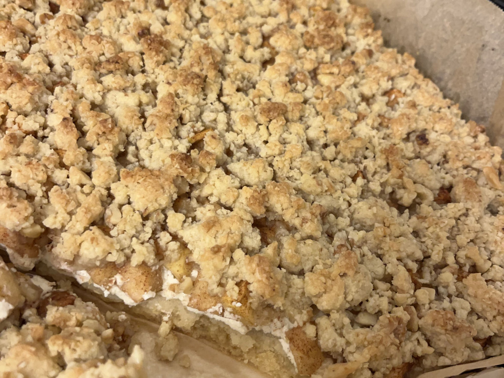 Apfel-Cheesecake mit Walnussstreusel, (Teilweise Xylit/Erythrit/ | Hochgeladen von: mariecherie Apfel-Cheesecake mit Walnussstreusel, (Teilweise Xylit/Erythrit/ | Hochgeladen von: mariecherie