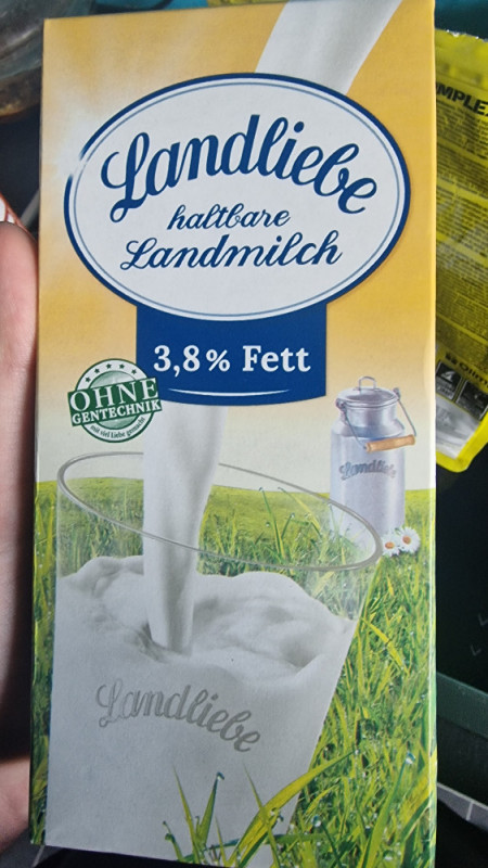 Haltbare Landmilch, Milch (3.8% Fett) von BakaRed | Hochgeladen von: BakaRed