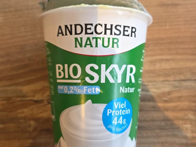 Hochgeladen von: JoleeBaker