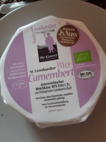 Bio-Camembert, Nuss von Andemat | Hochgeladen von: Andemat