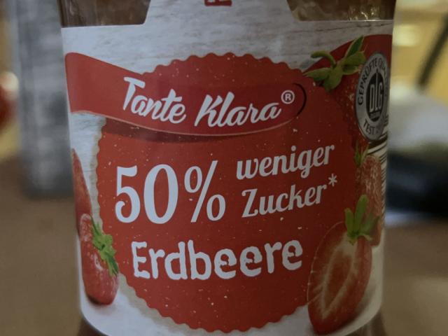 Erdbeer-Fruchtaufstrich, 50% weniger Zucker by Chayenne08 | Uploaded by: Chayenne08