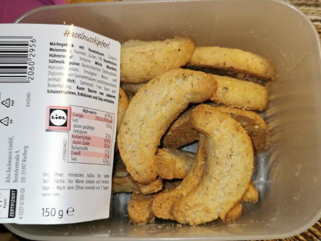 Hochgeladen von: Stella Falkenberg