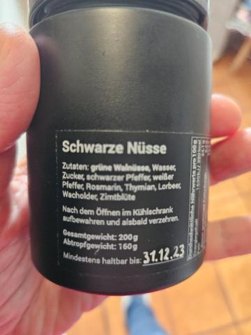 Schwarze Nüsse von Webe | Hochgeladen von: Webe